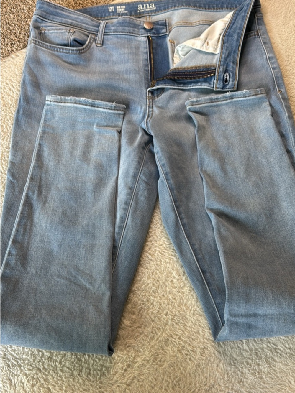a.n.a Light Blue Women’s Jeans - Classic Straight Fit